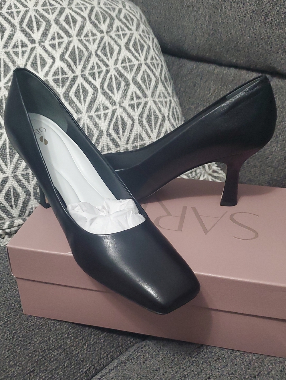 Franco Sarto Black Leather Square Toe Mid-Heel Pumps